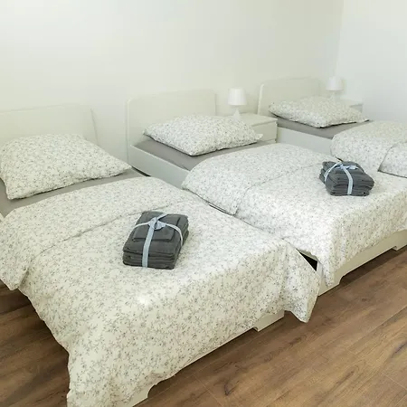 Dohann1 Zentrum, Messehalle, Stationnah & Privatparkplatz Dortmund